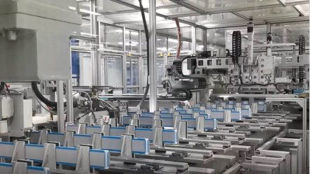 刀片電池重慶造 Car路里探秘弗迪電池超級(jí)工廠(chǎng)，揭秘背后的“機(jī)械心臟”